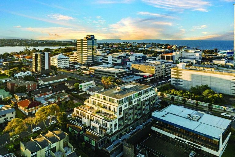 Photo of property in Maison Apartments, 103/16 Huron Street, Takapuna, Auckland, 0622