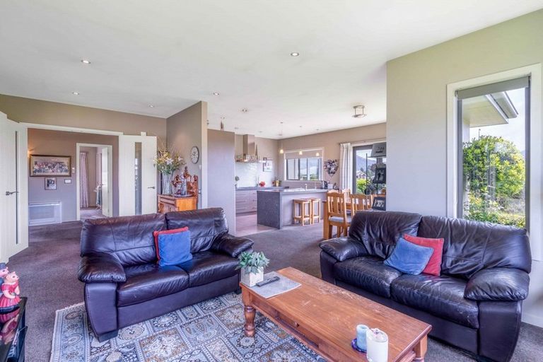 Photo of property in 40 Breaksea Street, Te Anau, 9600