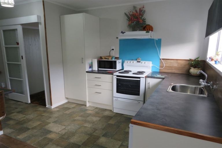 Photo of property in 37 Power Street, Levin, 5510