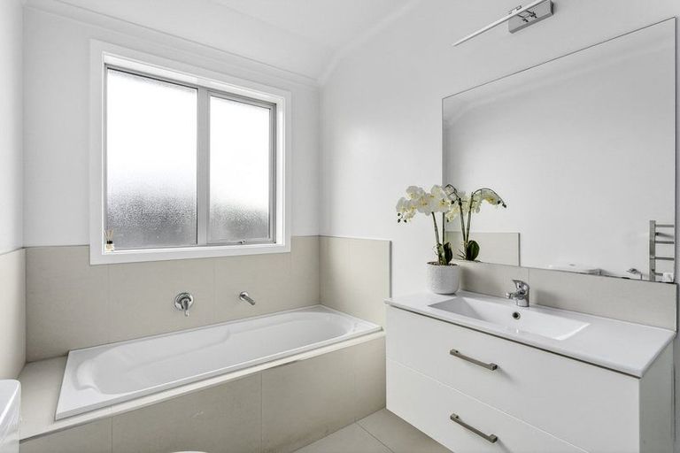 Photo of property in 6 Hehan Close, Cambridge, 3434