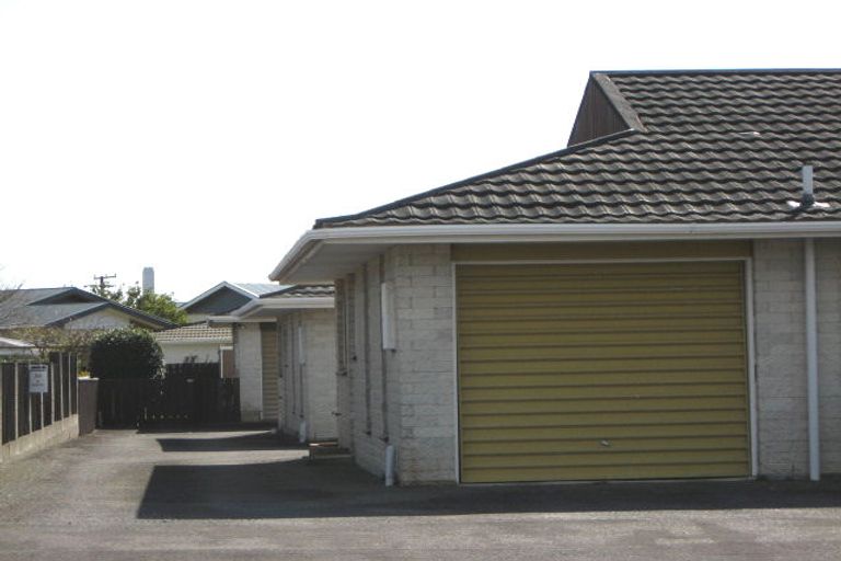 Photo of property in 30a Tukapa Street, Westown, New Plymouth, 4310