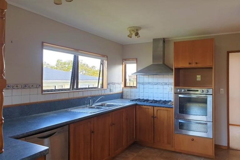 Photo of property in 10a Kowhai Park Road, Maunu, Whangarei, 0110