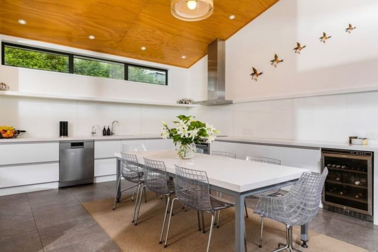 Photo of property in 36a Wicklam Lane, Greenhithe, Auckland, 0632