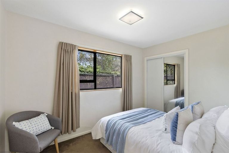 Photo of property in 25 Solomon Avenue, Redwood, Christchurch, 8051