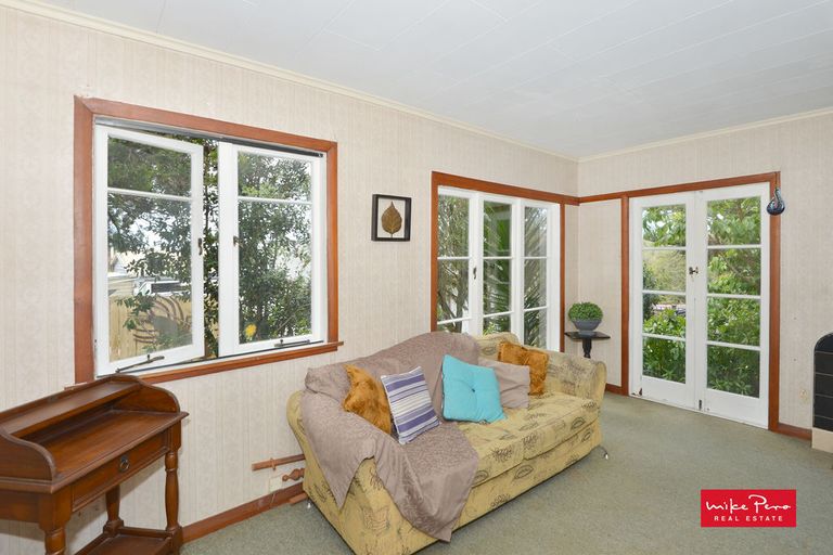Photo of property in 135 King Street, Hikurangi, 0114