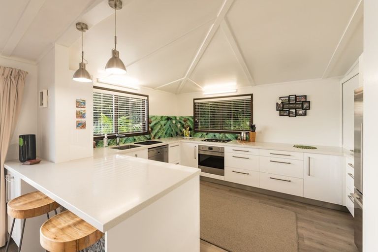 Photo of property in 17 Creswell Street, Opua, 0200