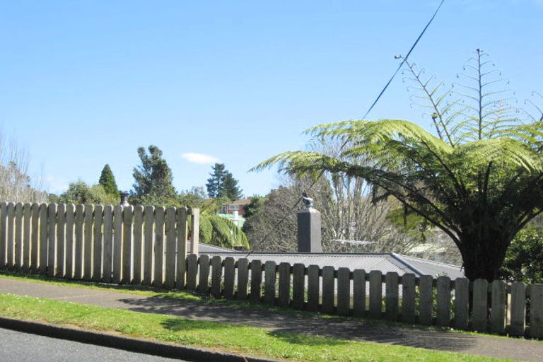 Photo of property in 36 Govett Avenue, Frankleigh Park, New Plymouth, 4310