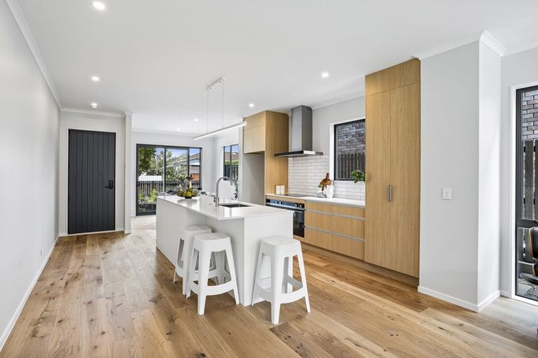 Photo of property in 22 Clark Road, Hobsonville, Auckland, 0616