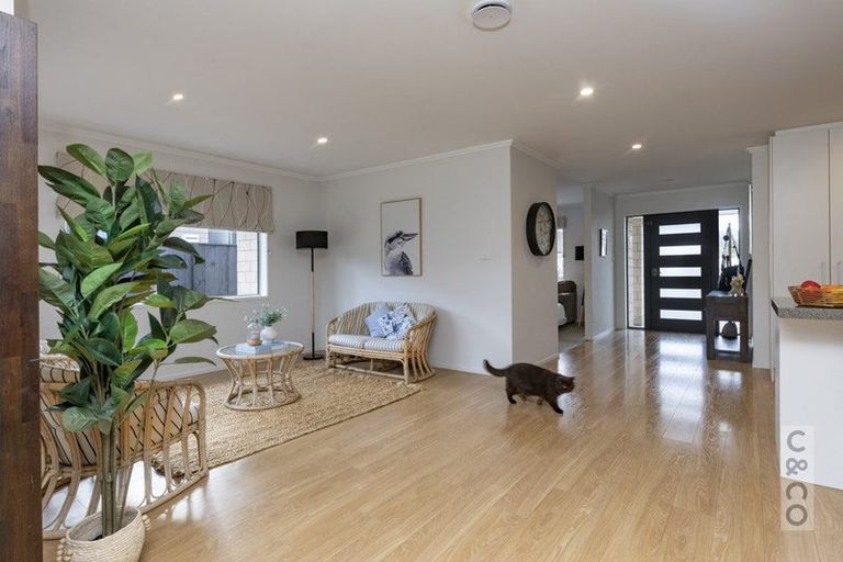 Photo of property in 38 Maude Street, Riverhead, 0820