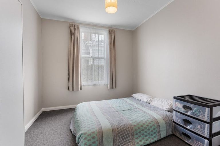 Photo of property in 16 Carlton Avenue, Gonville, Whanganui, 4501