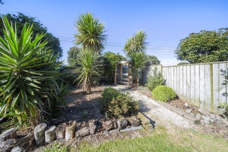 Photo of property in 4 Ohawe Terrace, Ohawe, Hawera, 4671