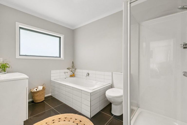 Photo of property in 4 Lakshmi Place, Khandallah, Wellington, 6035