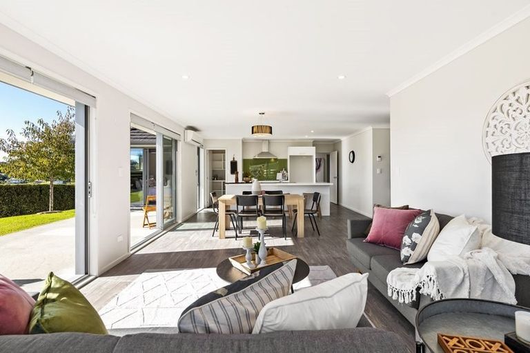 Photo of property in 22 Belvedere Place, Warkworth, 0910