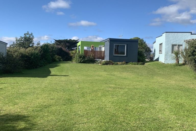Photo of property in 22 Babbacombe Avenue, Otaki Beach, Otaki, 5512