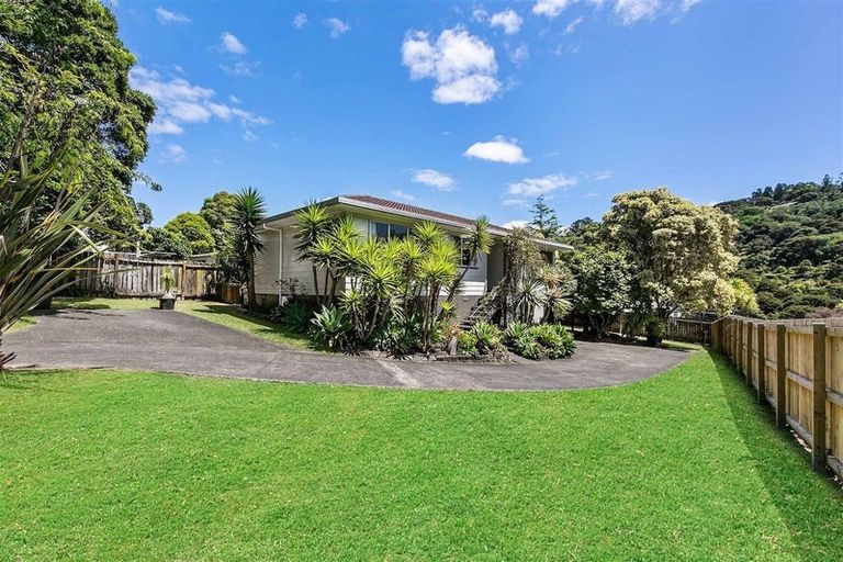 Photo of property in 6 Glastron Place, Bayview, Auckland, 0629