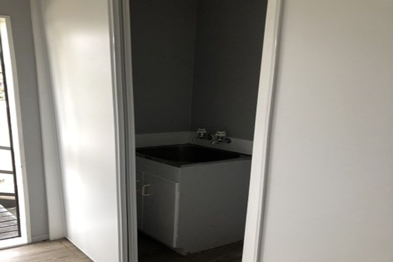 Photo of property in 1/86 Astley Avenue, New Lynn, Auckland, 0600