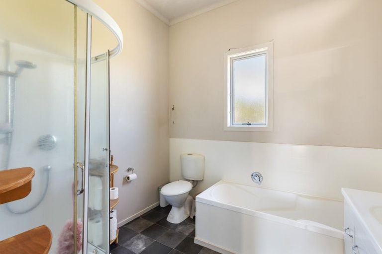 Photo of property in 9 Parris Street, Waitara, 4320