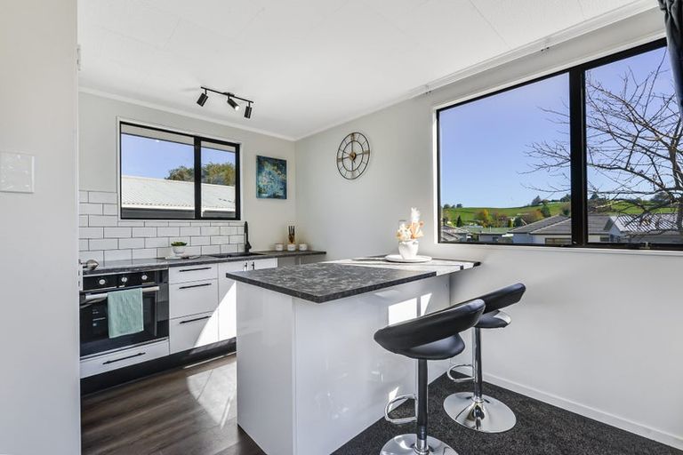 Photo of property in 9a Maynard Place, Temple View, Hamilton, 3218