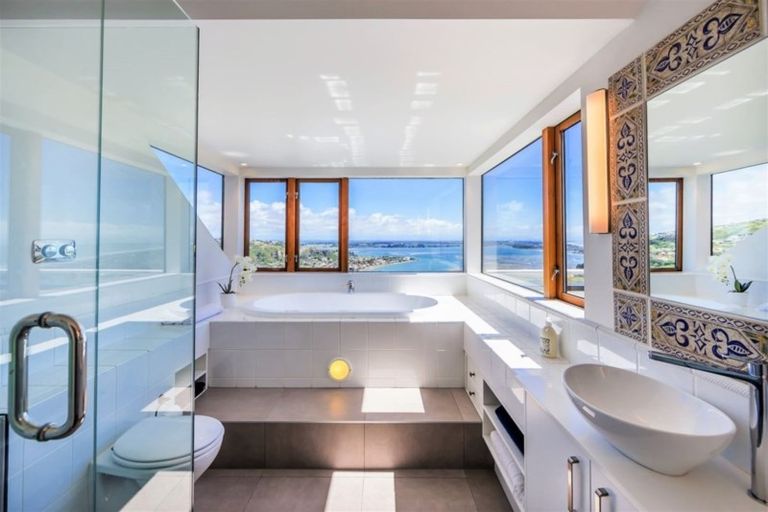 Photo of property in 46 Tuawera Terrace, Clifton, Christchurch, 8081