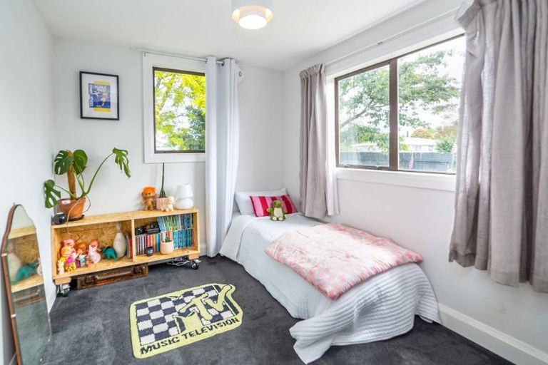 Photo of property in 23 Kupe Drive, Carterton, 5713