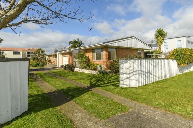 Photo of property in 5a Laing Place, Otumoetai, Tauranga, 3110