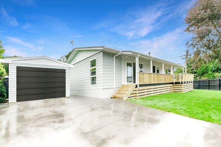 Photo of property in 21 Ruru Street, Waikanae, 5036