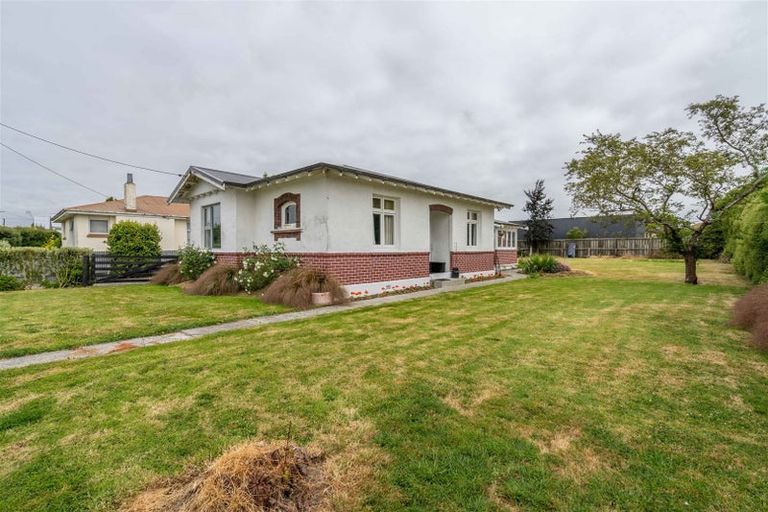 Photo of property in 8 Waverley Street, East Gore, Gore, 9710