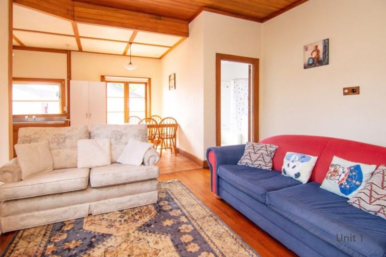 Photo of property in 353 Featherston Street, Palmerston North, 4414