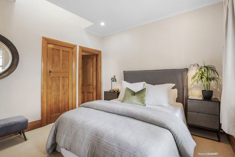 Photo of property in 15 Herald Terrace, Berhampore, Wellington, 6023