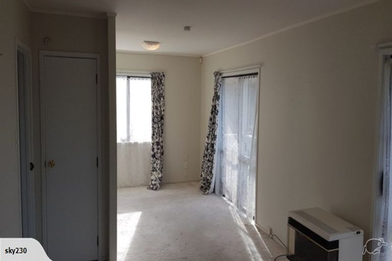Photo of property in 1/63b Colwill Road, Massey, Auckland, 0614