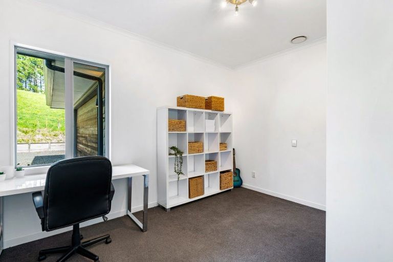 Photo of property in 30 Waipuka Road, Waimarama, Havelock North, 4294