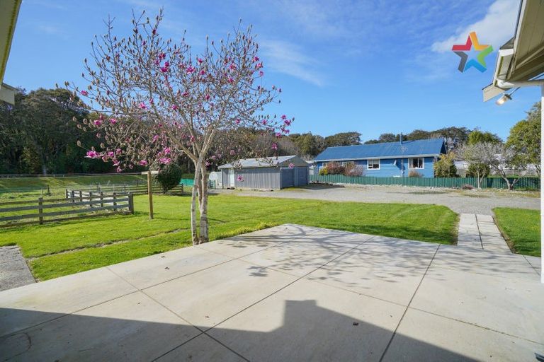 Photo of property in 6 Half Mile Road, Tuatapere, 9620