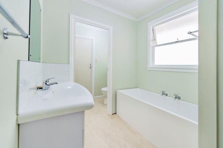 Photo of property in 39 High Street, Southbridge, 7602