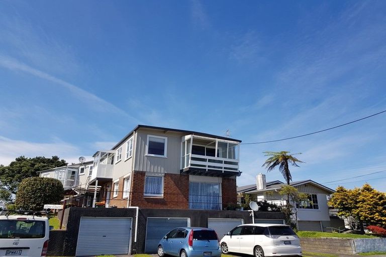 Photo of property in 3/53 Young Street, New Plymouth, 4310