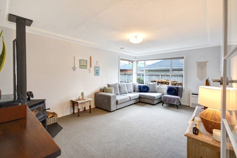 Photo of property in 141 Macandrew Road, South Dunedin, Dunedin, 9012