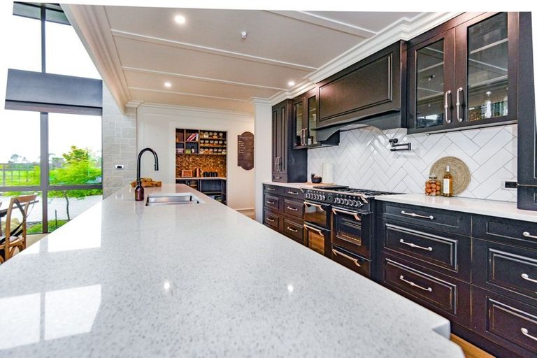 Photo of property in 153 Arataki Road, Havelock North, 4130