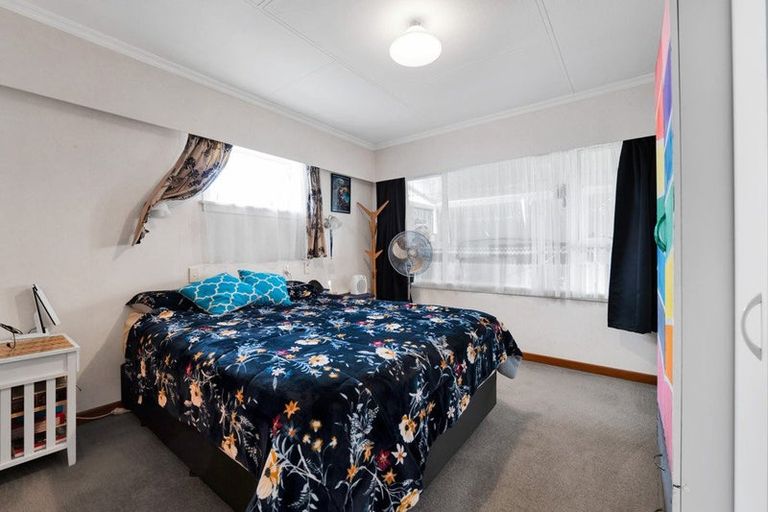 Photo of property in 73 Browne Street, Waitara, 4320