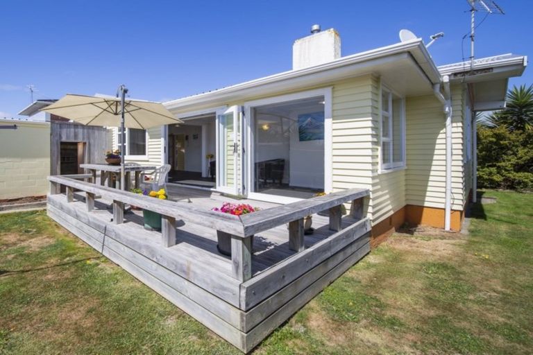 Photo of property in 18 Reid Avenue, Hawera, 4610