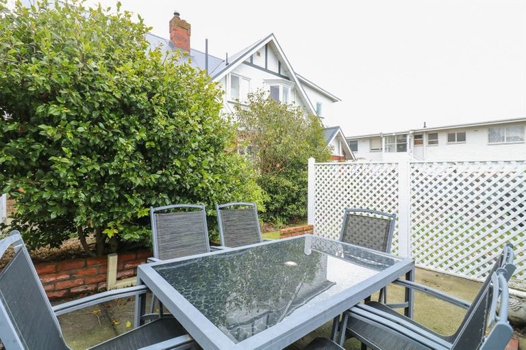 Photo of property in 2 Hart Street, Maori Hill, Timaru, 7910