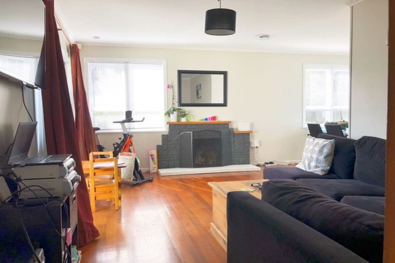 Photo of property in 24 Matama Road, Glen Eden, Auckland, 0602