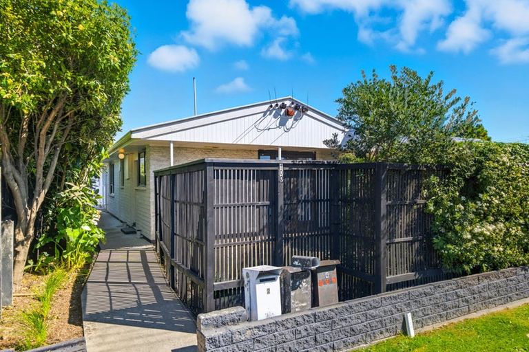 Photo of property in 2/100 Southampton Street, Sydenham, Christchurch, 8023