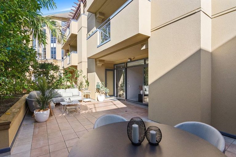 Photo of property in 1p/7-11 Bute Road, Browns Bay, Auckland, 0630