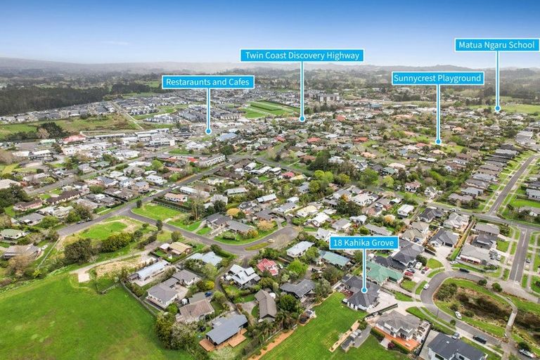 Photo of property in 18 Kahika Grove, Huapai, Kumeu, 0810