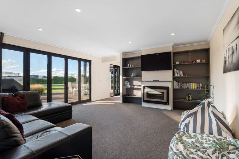 Photo of property in 19 Taylor Place, Prebbleton, Christchurch, 7676