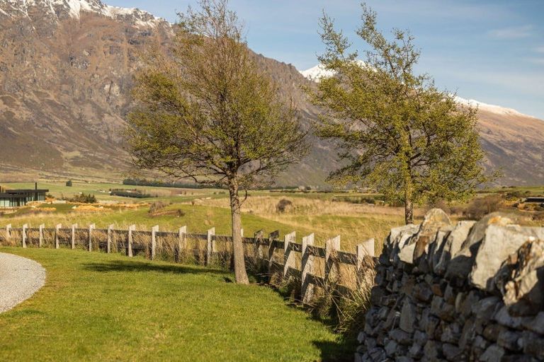 Photo of property in 43 Preserve Drive, Jacks Point, Queenstown, 9371