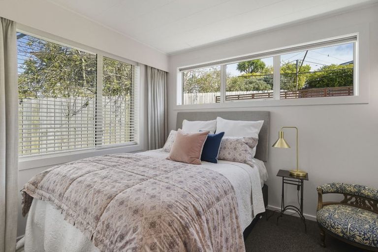 Photo of property in 25 Pioneer Crescent, Helensburgh, Dunedin, 9010