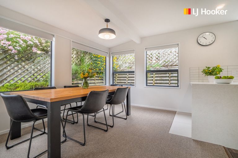 Photo of property in 72 Hocken Street, Kenmure, Dunedin, 9011