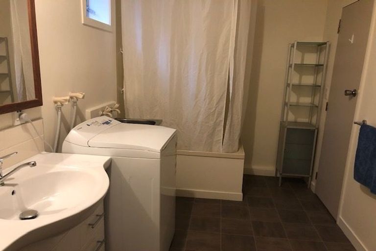 Photo of property in 23 Lincoln Terrace, Hokowhitu, Palmerston North, 4410