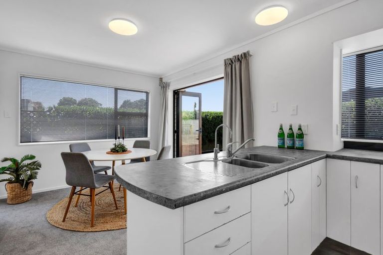 Photo of property in 6a Ropiha Street, Fitzroy, New Plymouth, 4312