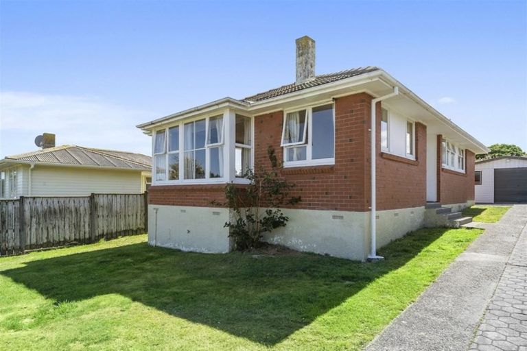 Photo of property in 58 Kokiri Crescent, Waitangirua, Porirua, 5024